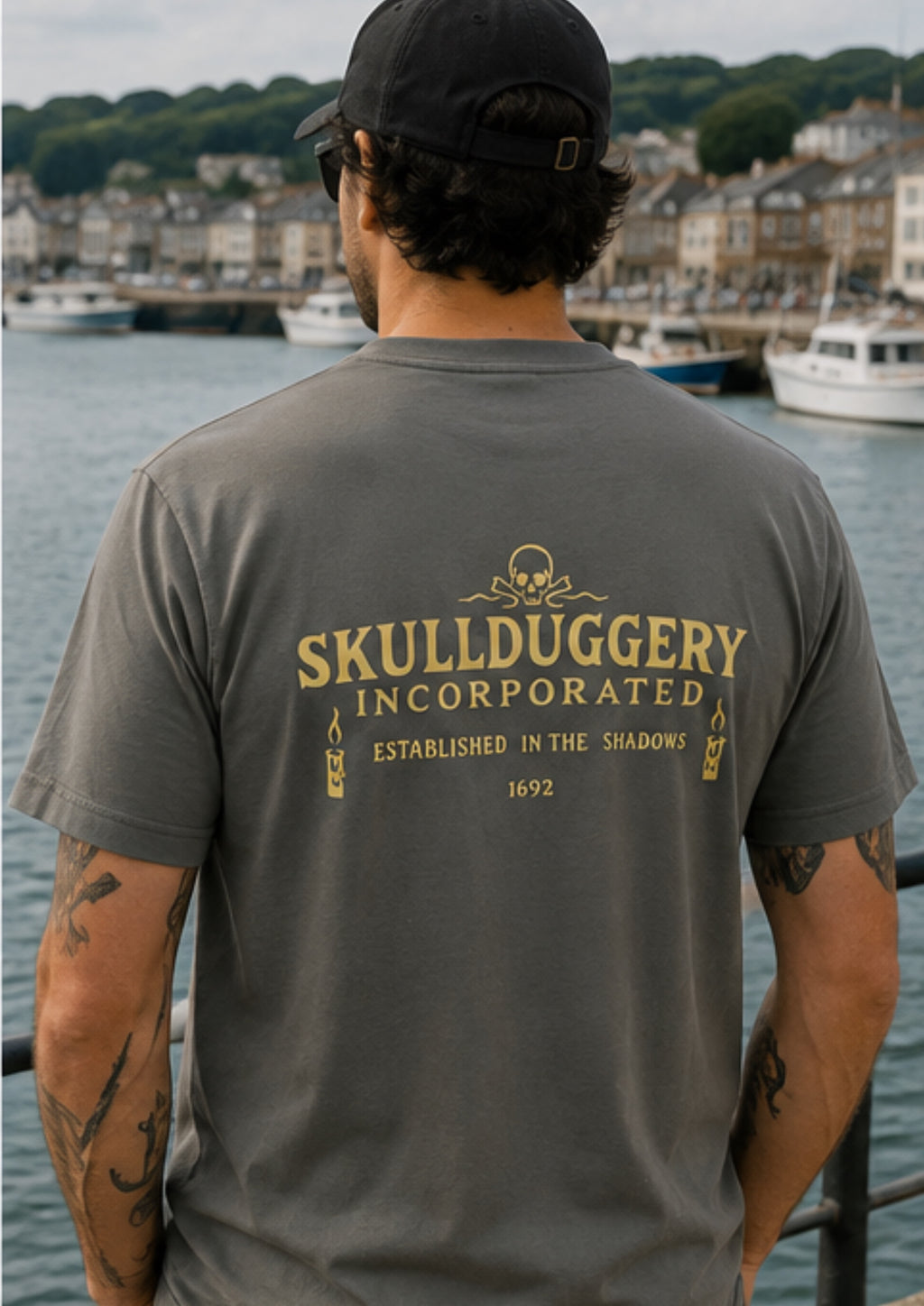 Skullduggery Logo t-shirt in iron grey