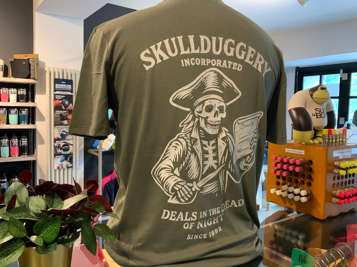 Skullduggery Deals t-shirt in Organic Khaki